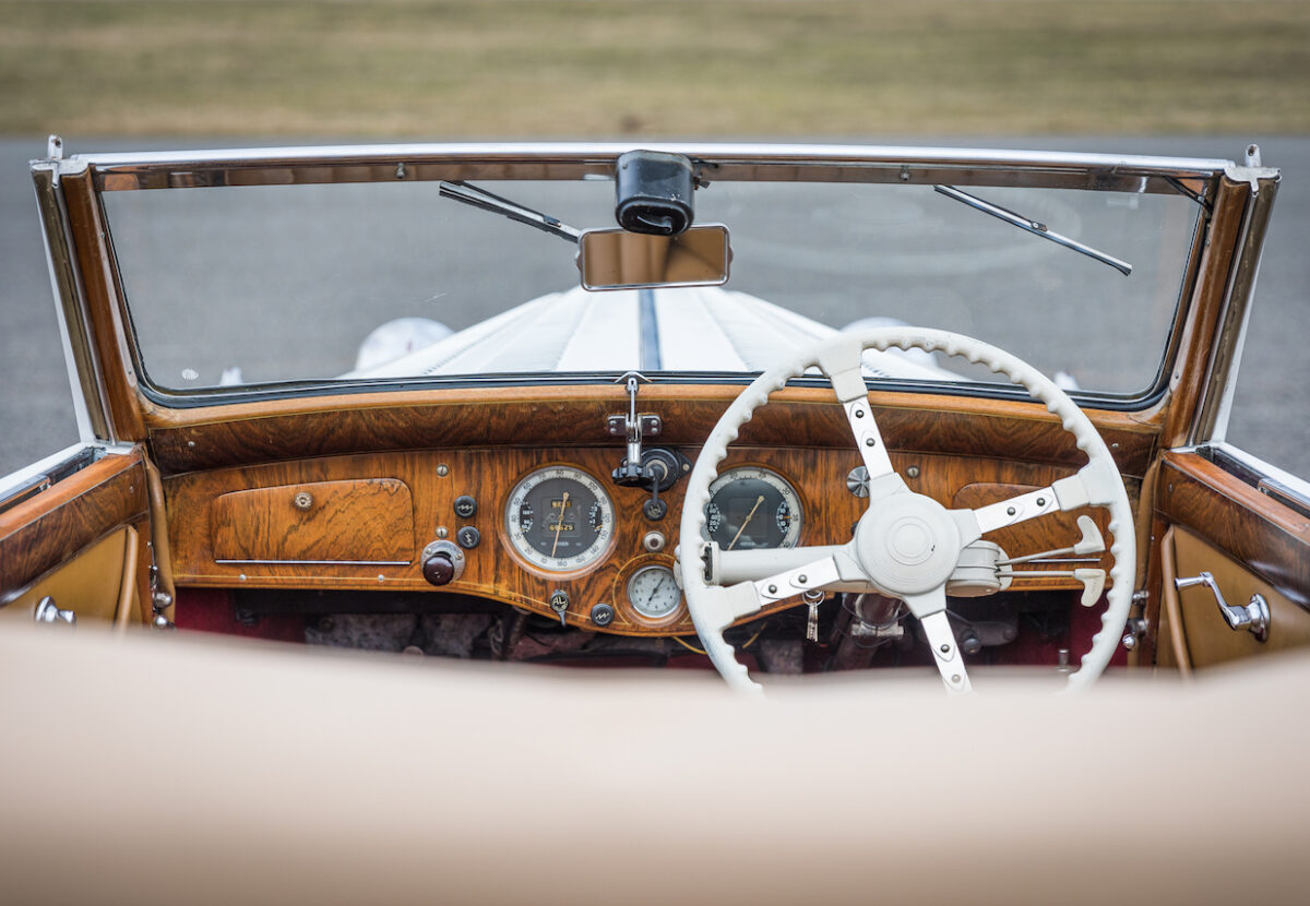 1937_delage_d6-70_cabriolet_by_henri_chapron_11