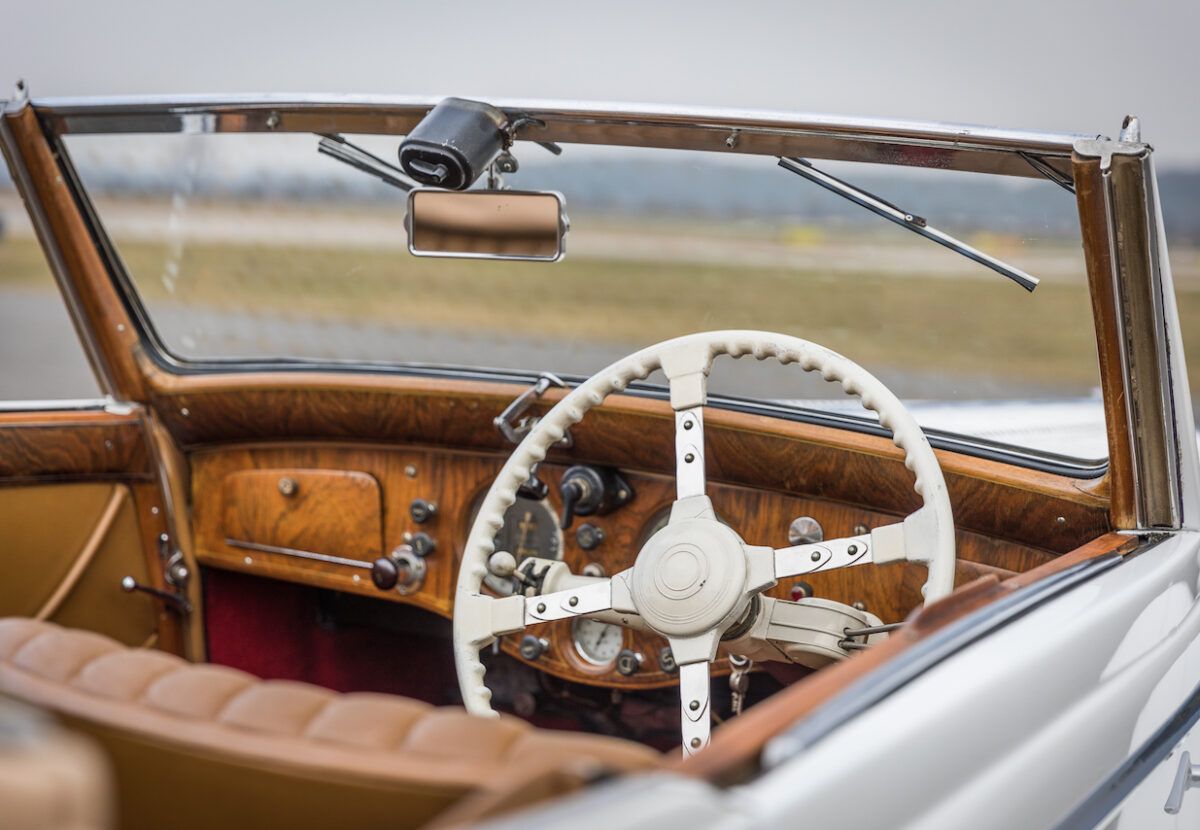 1937_delage_d6-70_cabriolet_by_henri_chapron_13