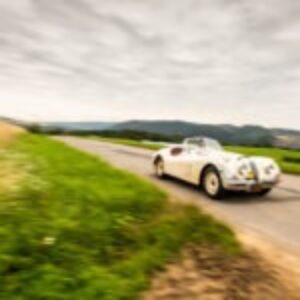 1954_Jaguar_XK120_001