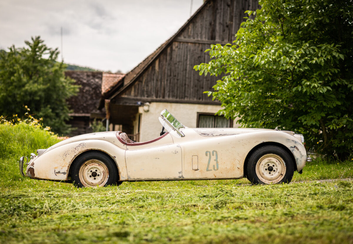 1954_Jaguar_XK120_008