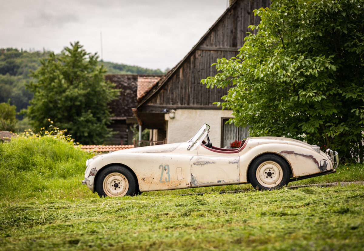 1954_Jaguar_XK120_009