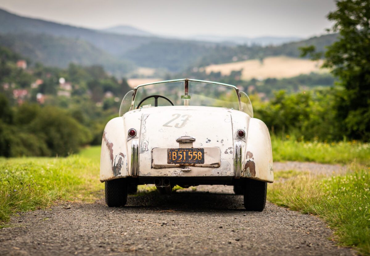 1954_Jaguar_XK120_015