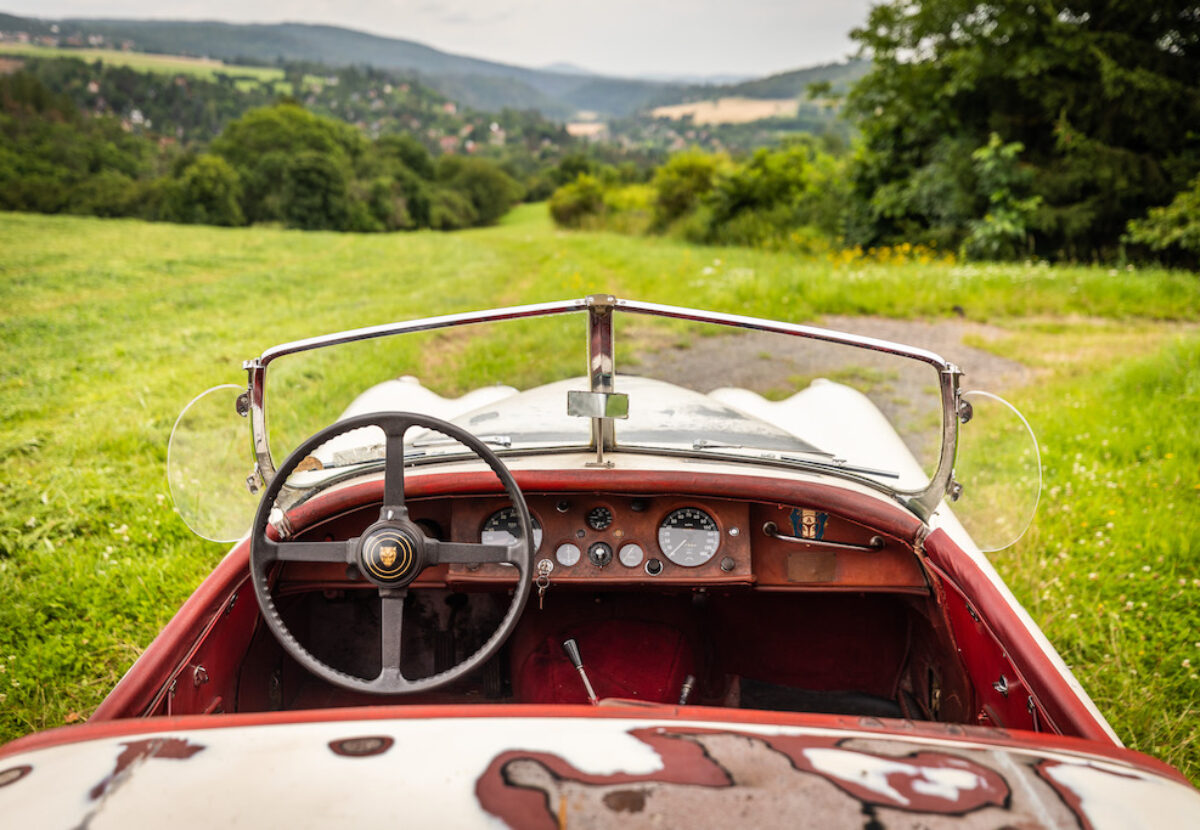 1954_Jaguar_XK120_018