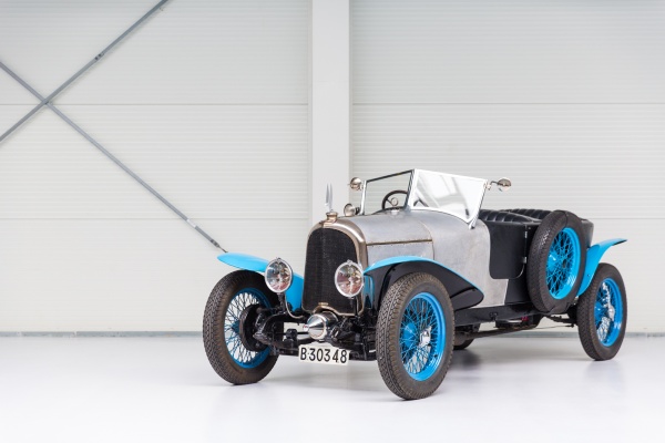 1925 Voisin C4S by J. Rouvet