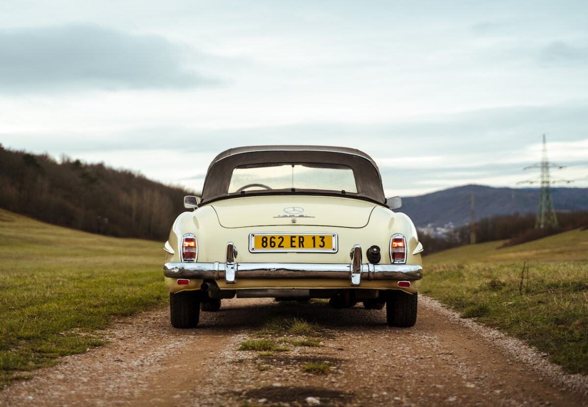 Mercedes-190SL-10