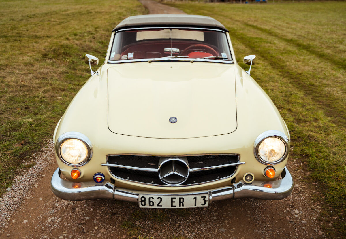 Mercedes-190SL-17