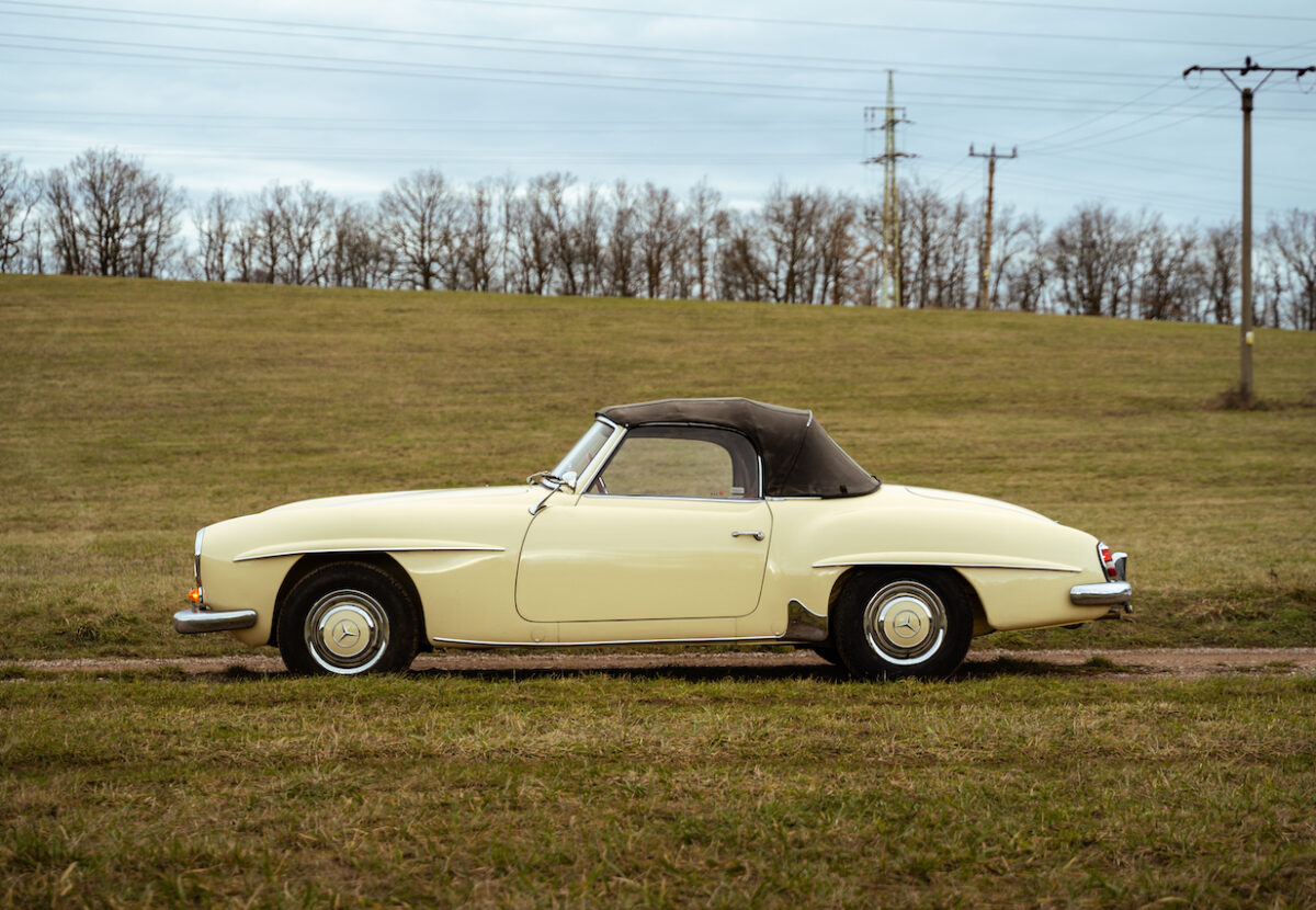 Mercedes-190SL-5