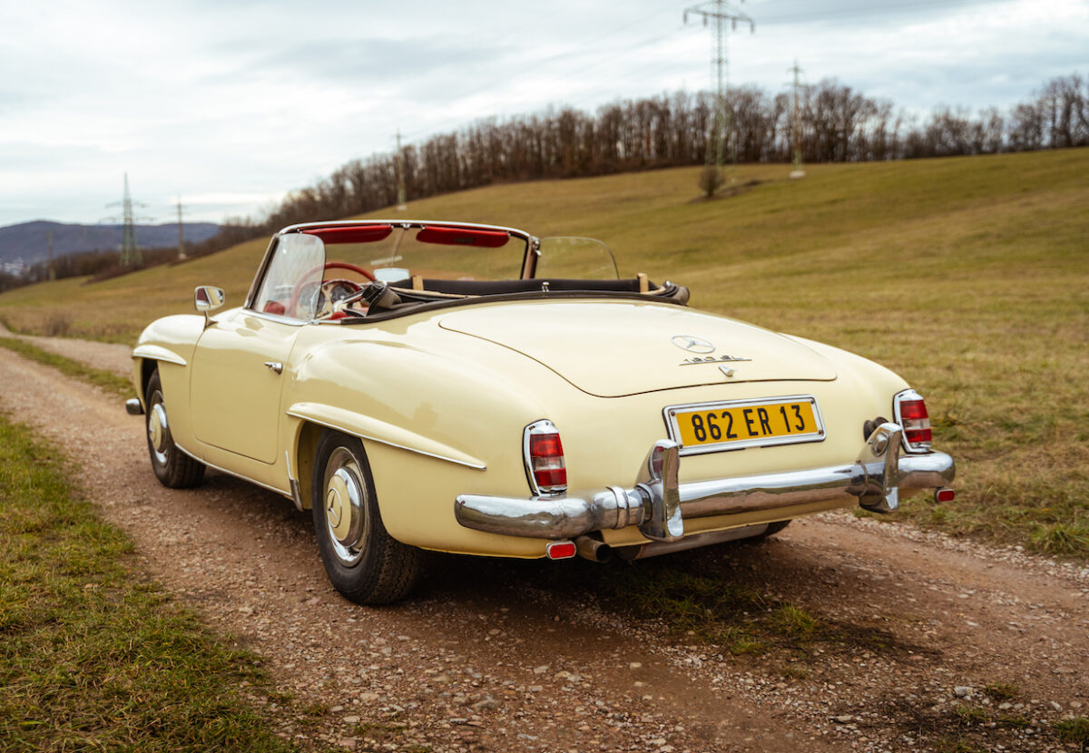 Mercedes-190SL-8-1